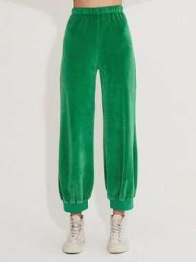 Suzie Kondi Green Velour Sweatpants Size Small